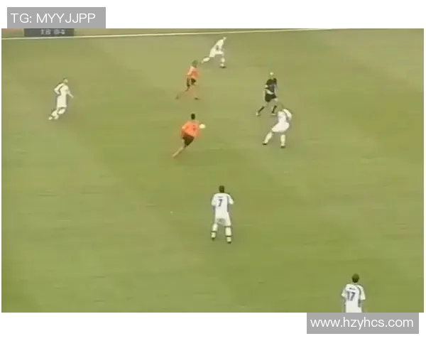 球星花哨足球技巧集锦展现足坛绝技与创意瞬间 球星花哨足球技巧集锦展现足坛绝技与创意瞬间